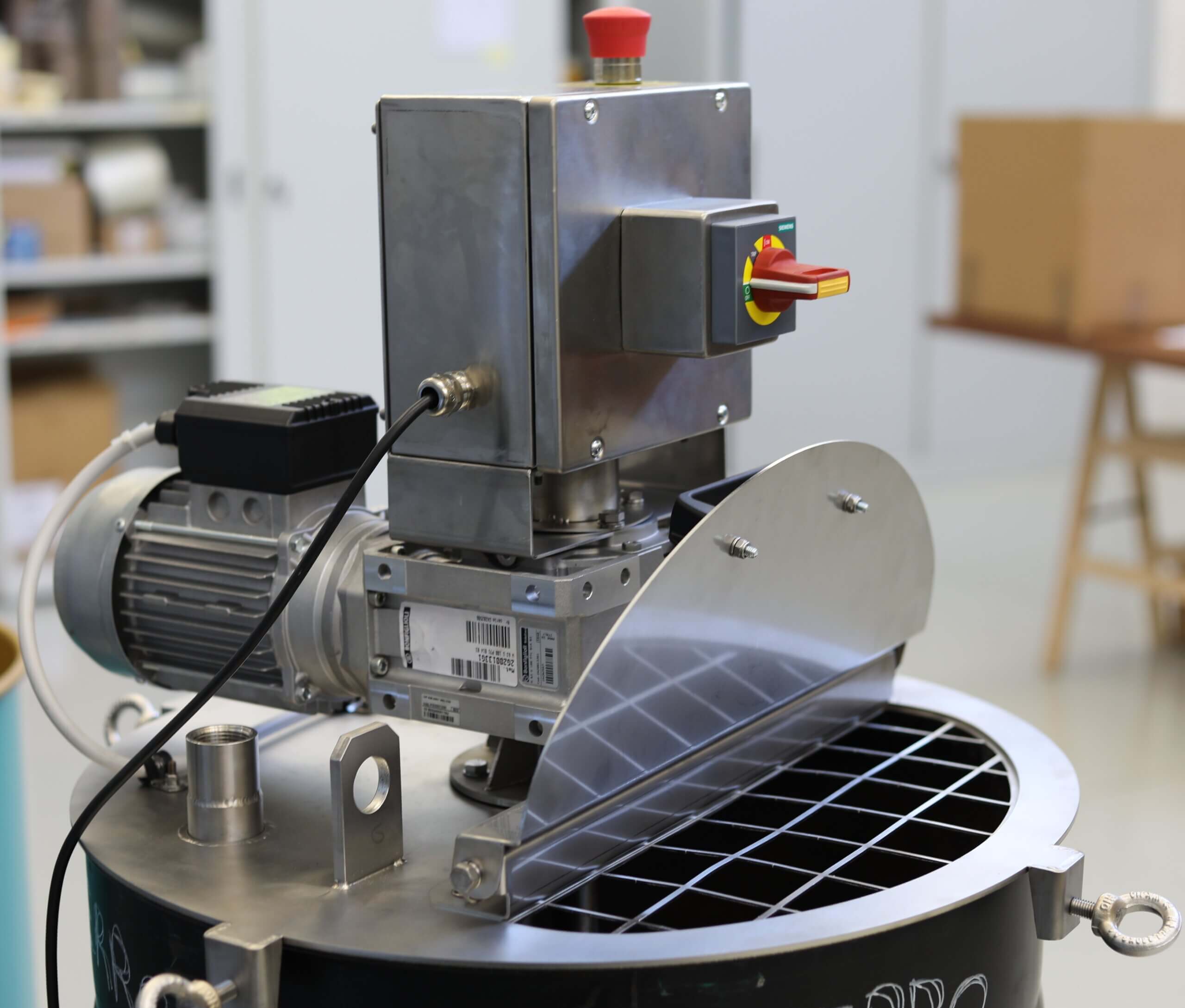 Drum top mixer for 200 / 205 litre barrel